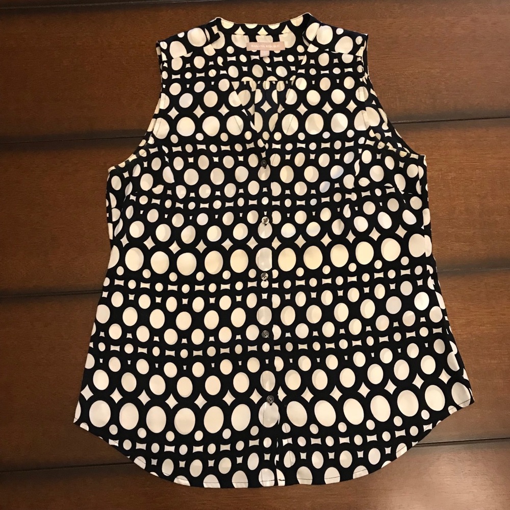 Banana Republic Sleeveless Blouse
